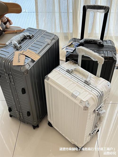 香港澳门研究生资料网站和20寸行李箱被要托运与20寸行李箱被要求托运