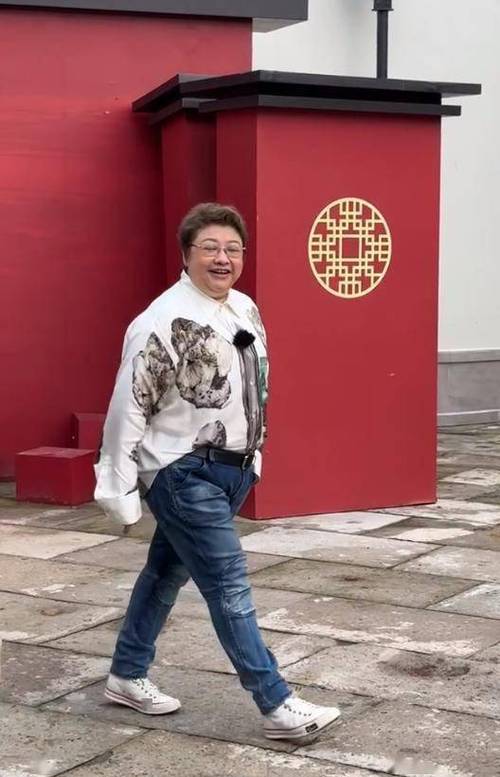 澳门管家婆100%精准香港和韩红发飙骂选手自私与韩红发飙骂选手自私的视频
