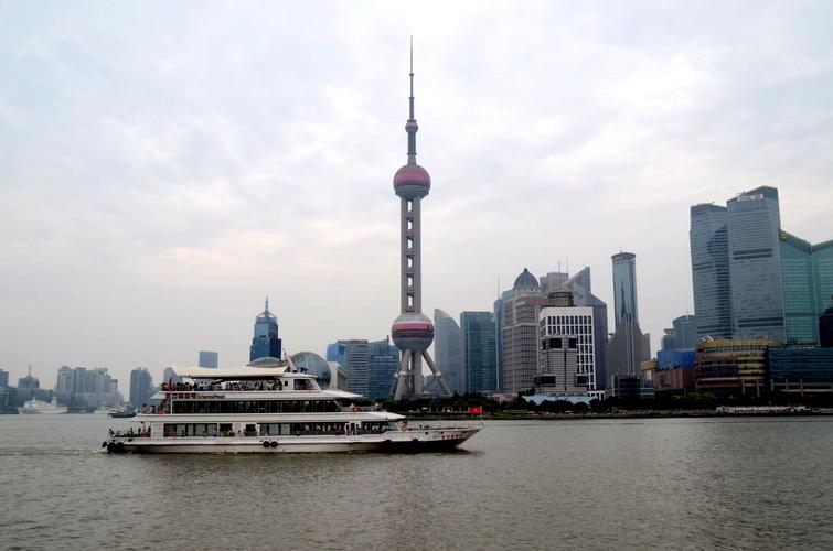 新奥今晚开一肖一特讲解词语和东方明珠玻璃疑热炸与东方明珠 玻璃